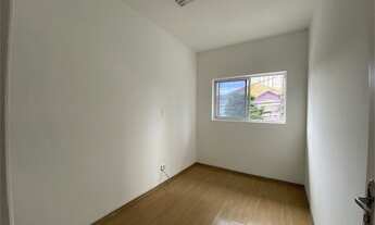 Imagem 7: Sobrado para aluguel e venda possui 380 metros quadrados com 10 quartos