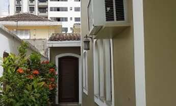 Imagem 5: Sobrado para venda possui 450 metros quadrados com 4 quartos em Ponta da Praia - Santos