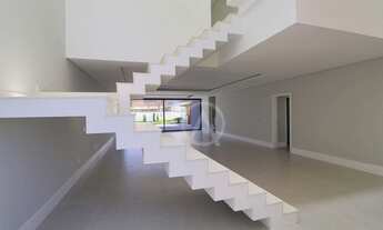 Imagem 5: Maravilhosa casa triplex com projeto contemporâneo de luxo localizada no condomínio Alphav