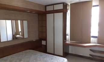 Imagem 7: Cobertura para venda possui 270 metros quadrados com 3 quarto sendo 2 suítes, 5 banheiros