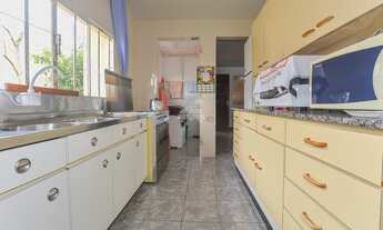 Imagem 5: Terreno de esquina com casa construída