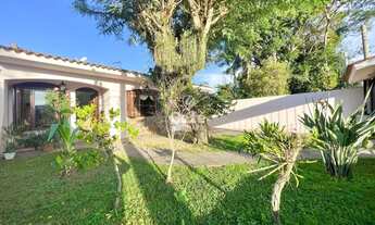 Imagem 3: Casa, 4 Dormitórios, 1 Suíte, 3 Banheiros, 1 Vaga, Piscina, Espaço Gourmet, Pátio, Pinheir