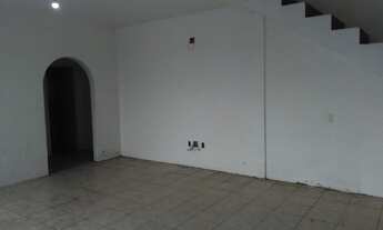 Imagem 2: Itaigara, casa 4/4, piscina, mais uma Edicula com 4/4, varandas, 516m2, nascente!