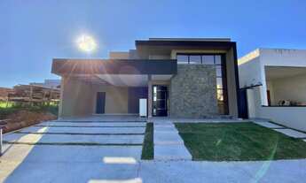 Imagem: Casa Com Alto Padrão de Acabamento Esperando