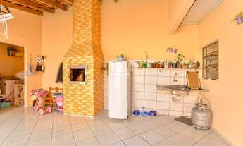 Imagem 2: Casa com 02 dormitórios e 02 vagas