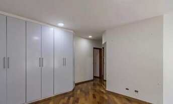 Imagem 5: Casa de condomínio para venda tem 650 metros quadrados com 3 quartos