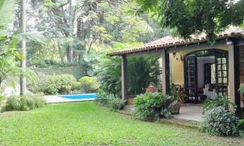 Imagem 4: Condomínio Aldeia, Maravilhosa casa linear em centro de terreno.