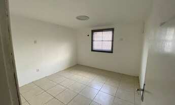 Imagem 7: Casa comercial ou residencial à venda com quatro (04) quartos na Imbiribeira, Recife/PE