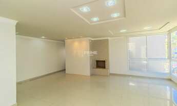 Imagem 4: Belíssima casa em condomínio fechado exclusivo em Santa Felicidade. Casa ampla de alto pad