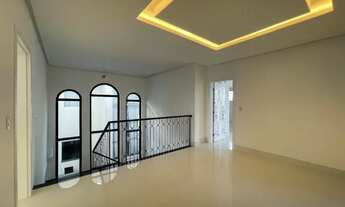 Imagem 4: Casa no Condomínio Montenegro Boulevard,05 suítes. Obra nova, clássica!