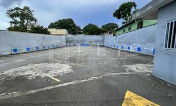 Imagem 3: Terreno do lado do metrô