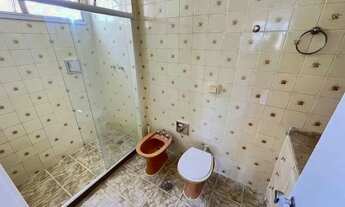 Imagem 7: Amplo apartamento composto por 3 quartos sendo 1 suíte e 2 vagas de garagem. Prédio bem lo