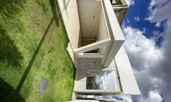 Imagem: Casa de condomínio térrea para venda possui