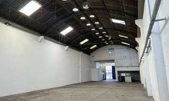 Imagem 2: CORDOVIL ALUGO GALPÃO 600 m2