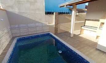 Imagem 2: Casa na praia com 3 Dormitórios