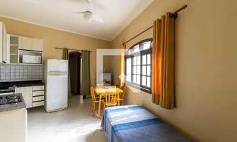 Imagem 2: Casa para Aluguel - Vilamar, 2 Quartos, 60 m2