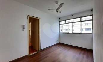 Imagem 4: Oportunidade Imperdível na Praça da Bnadeira!