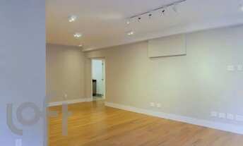 Imagem 4: Apartamento com 148m² de área útil, sala ampla, lavabo, 3 dormitórios sendo 1 suíte, 2 vag