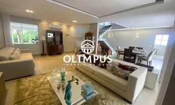 Imagem 2: Belíssima casa de 305m² localizada no condomínio Villagio da Colina com excelente acabamen