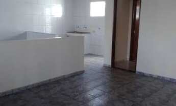 Imagem 2: Aluga-se casa sobrado no Jardim Mariléa - próxima a pista e ao comércio