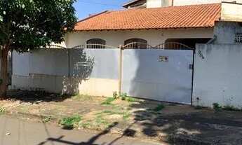 Imagem 7: Vende se casa com lojas comerciais