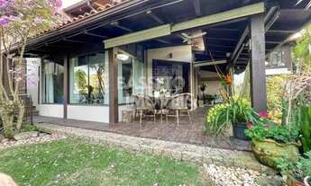 Imagem: FLORIANóPOLIS - Casa Padrão - Jurerê