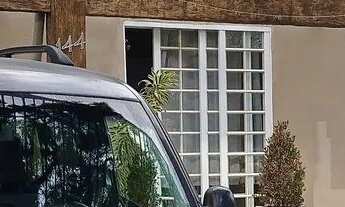 Imagem 2: Imóvel avenida com duas casas no local. R$450,000,00