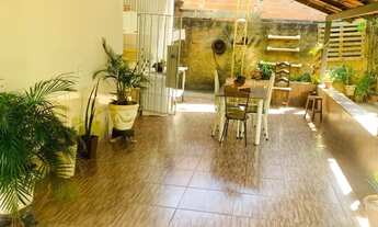 Imagem 2: Casa para venda tem 140 metros quadrados com 3 quartos em Residencial Junqueira - Goiânia