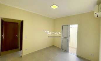 Imagem 5: Casa com 3 quartos, sendo 1 suíte, 130 m² - venda por R$ 800.000 ou aluguel por R$ 5.831/m