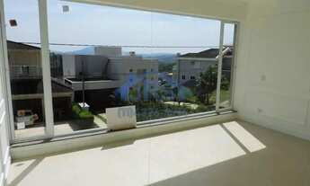 Imagem 6: Sobrado à venda em Santana de Parnaíba, Alphaville, com 3 suítes, com 275 m², Residencial