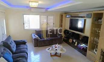 Imagem 3: Casa ampla no Mont Serrat com 4 suítes e piscina