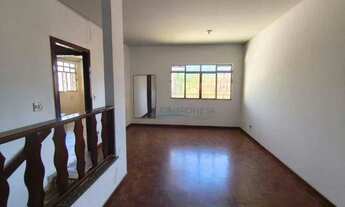 Imagem 7: Sobrado com 3 dormitórios para alugar, 160 m² por R$ 3.000,00/mês - Vila Brasil - Londrina