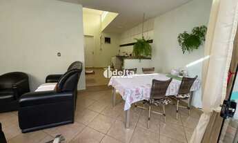 Imagem 2: Casa residencial com 4 quartos e 1 suíte disponível para venda no bairro Jardim Patrícia e