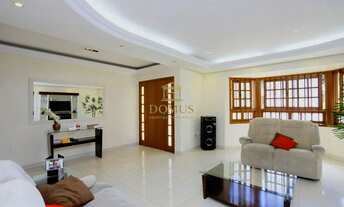 Imagem: Casa com 4 quartos no bairro Nonoai em Porto