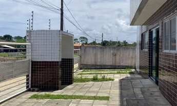 Imagem 2: Apartamento no Valentina com 02 quartos, sendo 01 suíte, varanda e piscina
