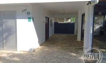 Imagem 3: Oportunidade Única: Casa no Centro de Guaratuba com Suíte e Churrasqueira