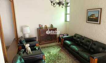 Imagem 2: Casa residencial com 4 quartos sendo 3 suíte disponível para locação e venda bairro Lidice