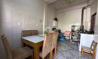 Imagem 5: Casa com três dormitórios no bairro Primeiro de Maio em Farroupilha