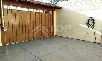 Imagem 4: Casa de Alto Padrão com Edícula e Churrasqueira no Jardim Centenário - São Carlos