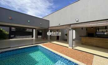 Imagem 6: Casa residencial com 3 suítes disponível para locação no bairro Umuarama em Uberlândia-MG