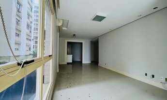 Imagem 3: Apartamento Garden com amplo terraço e vista parcial mar