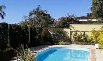 Imagem 4: Charmosa residência de alto padrão com 03 suítes, área de festas e piscina!!!