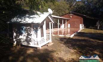 Imagem: Águas claras, sítio pronto para o seu