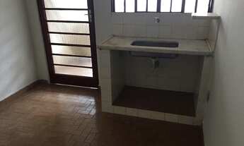 Imagem 7: Casa com 2 dormitórios para alugar, 10 m² por R$ 550,00/mês - Fabrício - Uberaba/MG