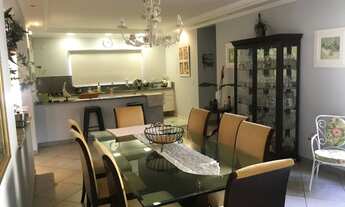 Imagem 5: Casa de condomínio para venda tem 638 metros quadrados com 3 quartos