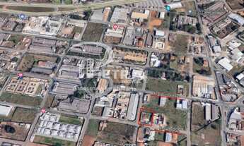 Imagem 3: Lote/Terreno para venda tem 887 metros quadrados de esquina. Lote ja murado e ruas asfalta