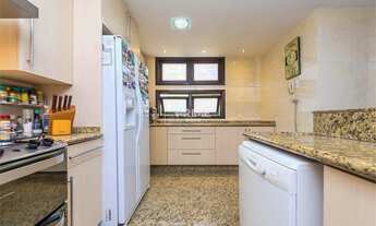 Imagem 4: Fantástica casa estilo clássica com um toque moderno atemporal. 427m² de área privativa em