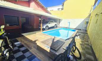 Imagem 2: Casa Linear com Armários Planejados e Piscina - BH - Copacabana - 3 Quartos (1 Suíte) - 3