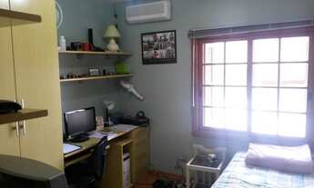 Imagem 6: Sobrado para venda tem 98 metros quadrados com 3 quartos em Glória - Porto Alegre - RS