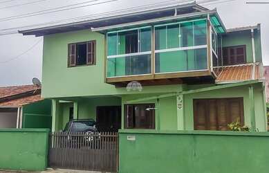 Imagem: Sobrado a venda na Praia da Enseada a 600